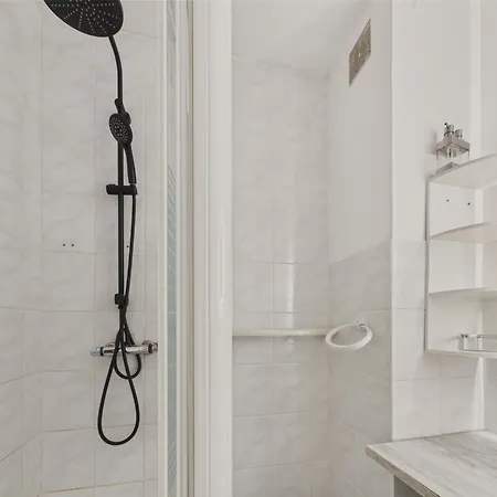 Pour 4 Adultes Et 2 Enfants, 500m De La Apartment