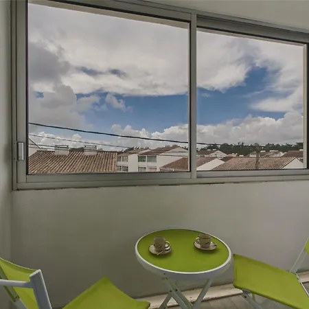 Pour 4 Adultes Et 2 Enfants, 500m De La Apartman *