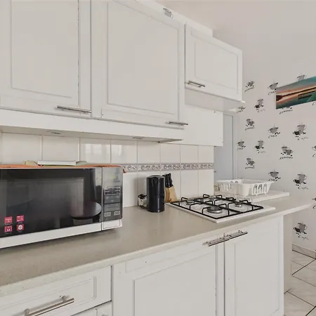 Pour 4 Adultes Et 2 Enfants, 500m De La Apartman